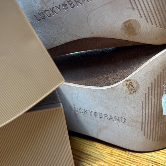 Lucky Brand LK Ravynn style leather suede booties.  Great condition. Size 8.5. - Picture 9 of 13